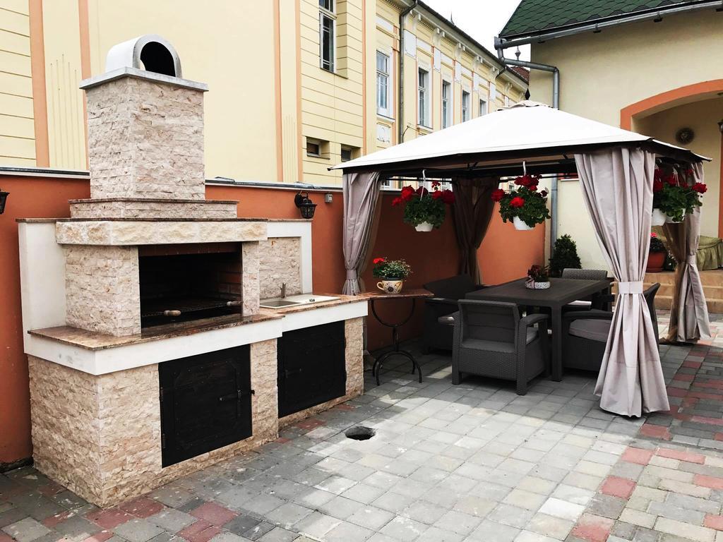 Pensiunea Lucia Sfântu-Gheorghe Exterior foto